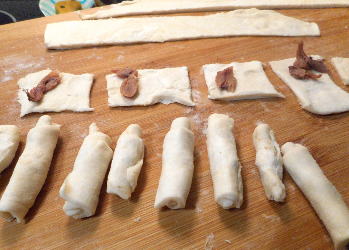 Anchois sur les bandes de pâte